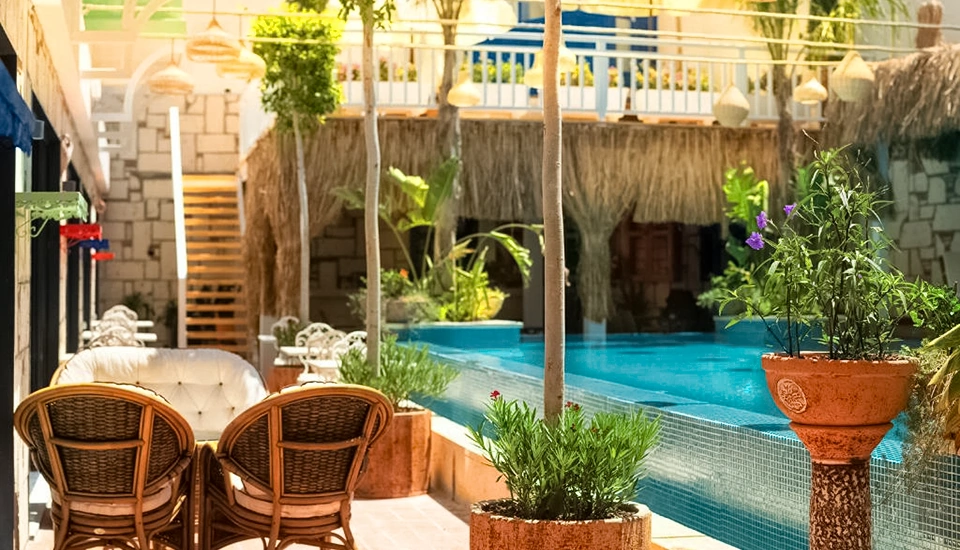 هتل بوتیک تی ان آر کوش آداسی